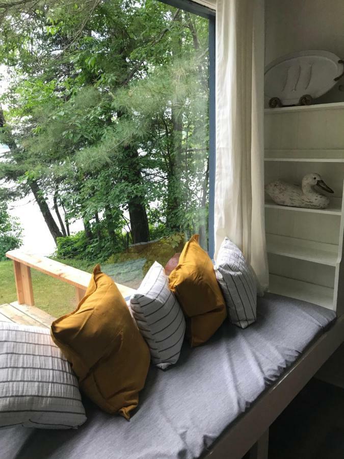 Beachside On Lake Muskoka Порт-Карлінг Екстер'єр фото